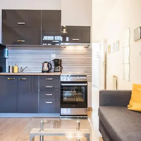 Yellow Geranium * テッサロニキ